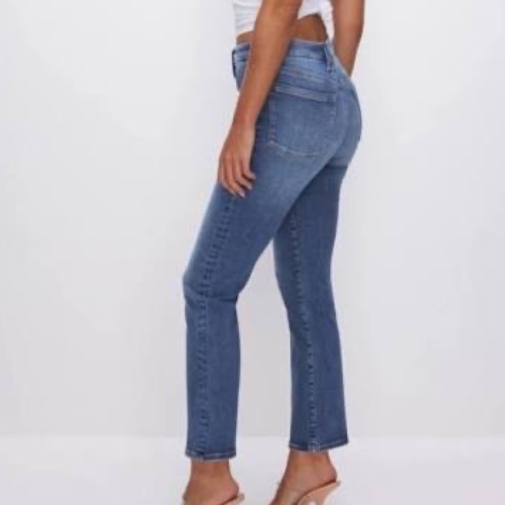 Good American Pull on Straight Jeans M